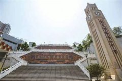 <b>是全国绿化榜样单元、全国粹校艺术教育先辈单</b>